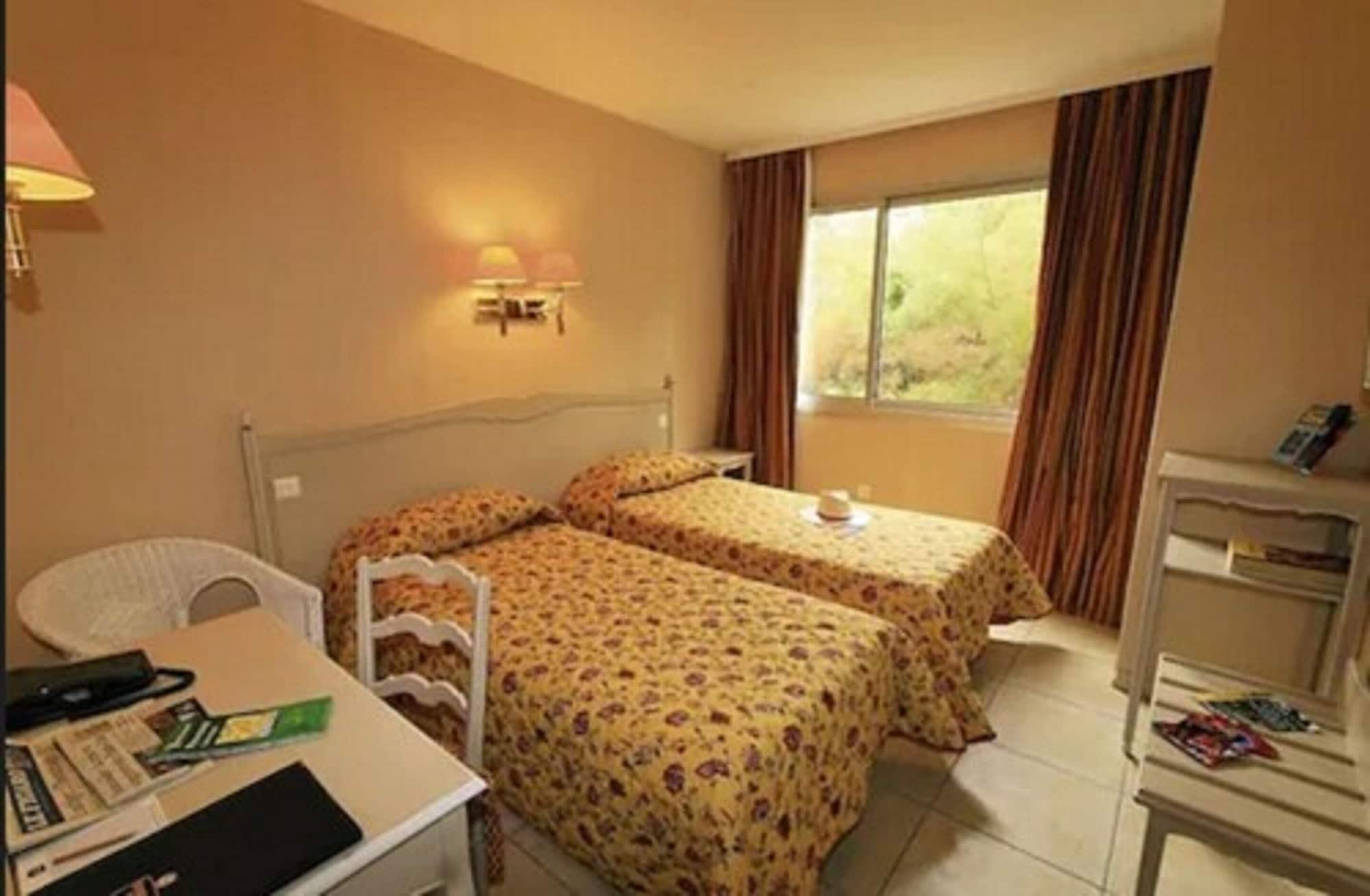 Logis Nimotel Hotel Cosy Nîmes Exterior foto